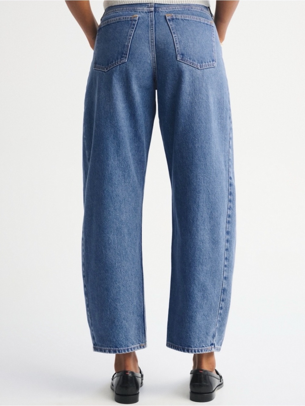 Abercrombie&Fitch Curve Love Mid Rise Barrel Jean - Picture 4 of 16